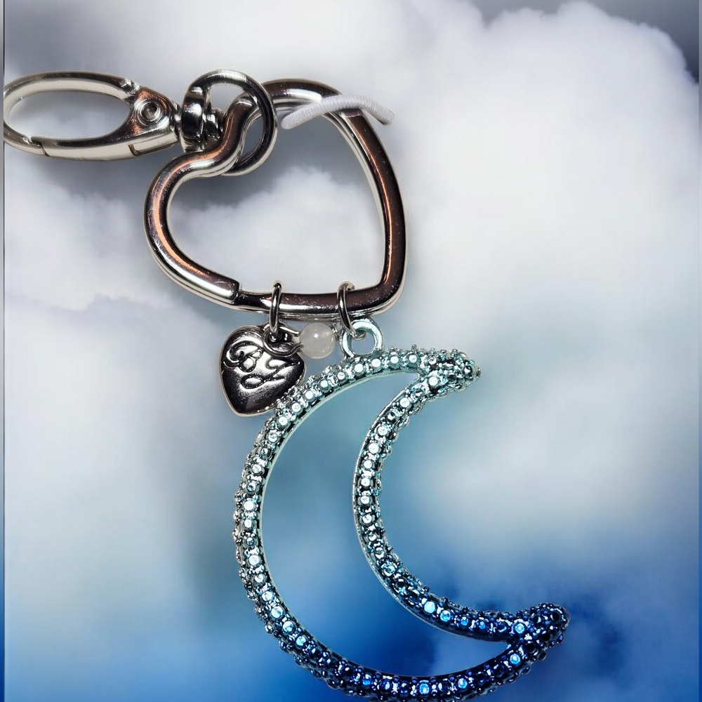 NEW Betsey Johnson Sparkling Moon Blue & Silver Crescent Bag Charm Key Holder 4" - Picture 2 of 3